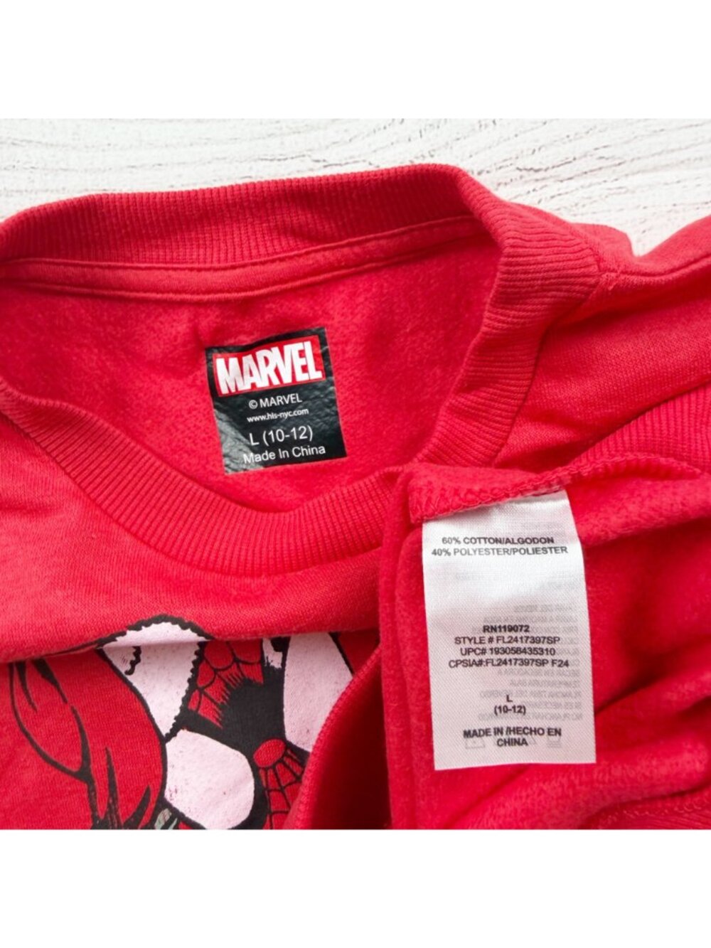 Marvel SpiderMan Holiday Graphic Sweatshirt Cozy Crewneck NWT L 10-12 - Picture 2 of 3